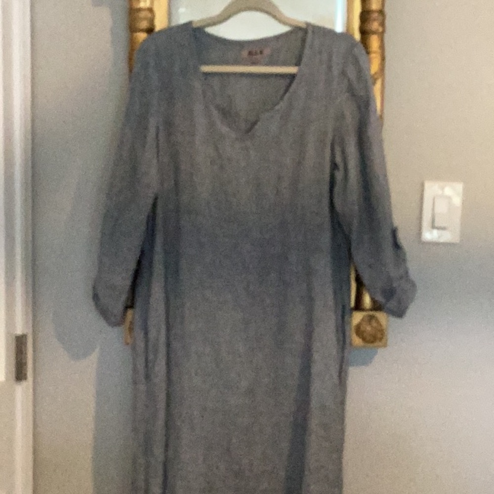 Flax Blue Sheath Dress with V-Neck and Cuffed long Sleeves